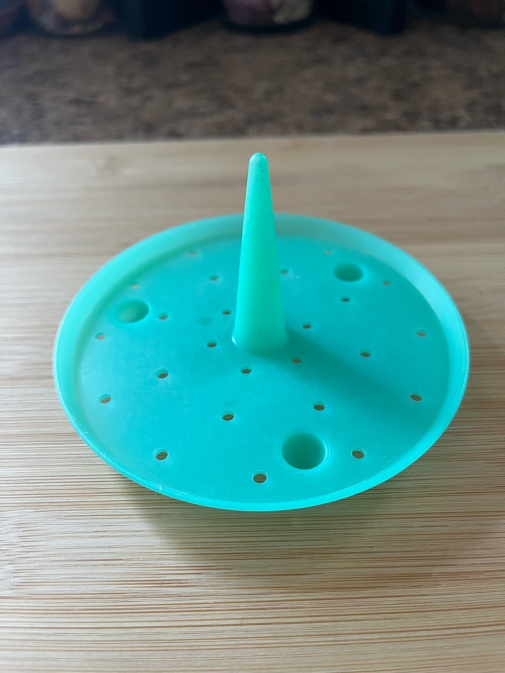 Tupperware Teal Silicone Steam/Drain Lid